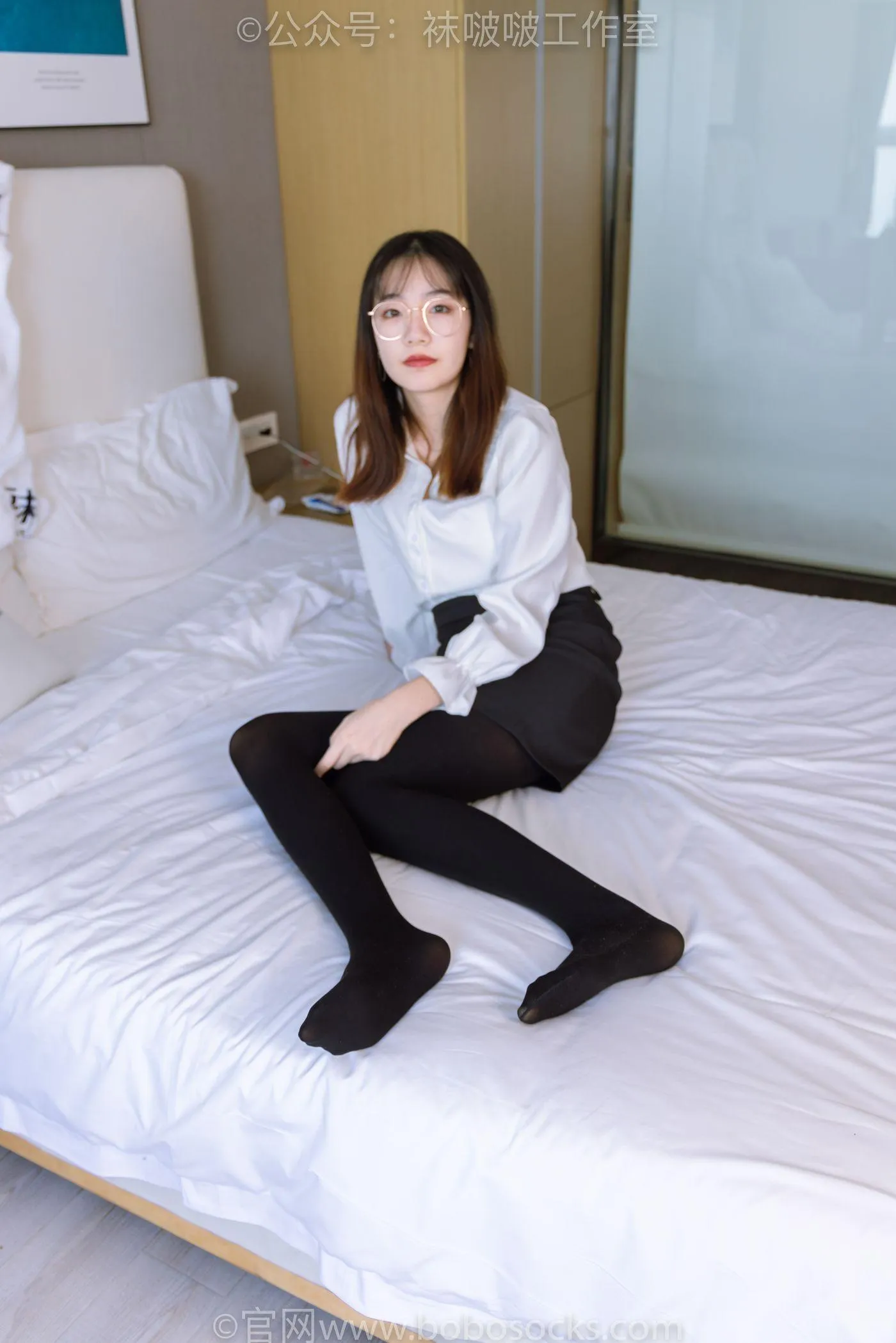 [BoBoSocks袜啵啵]NO.090 小甜豆-高跟鞋、厚黑丝 [140P]插图1